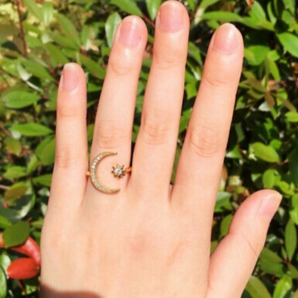 Yellow Gold Crecent Moon and Star Open Ring - Picture 7 of 12